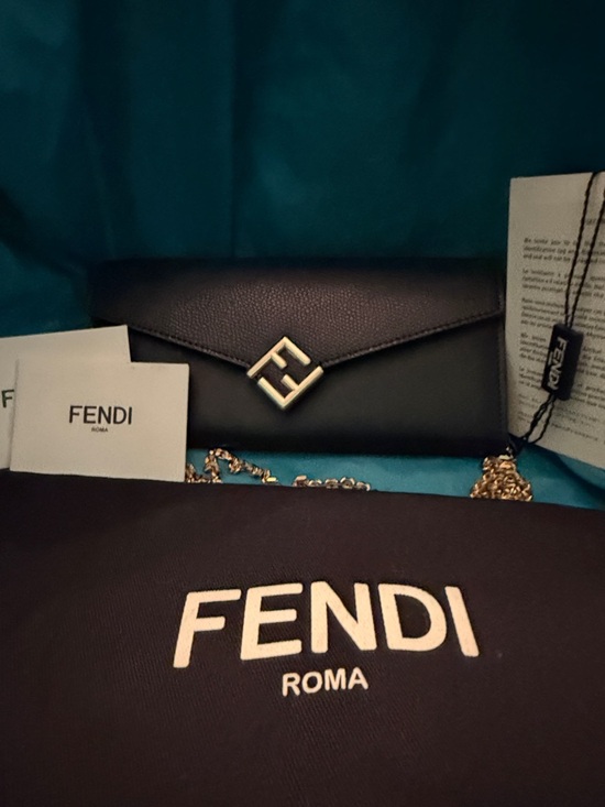 Fendi Handbags - Fendi-FF Diamonds Continental Wallet on Chain,made of textured calfskin leather